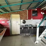 Homestay Kasih Alza -Ada 2 Unit - View Sawah Padi , Private Pool -Prefer Direct Booking-