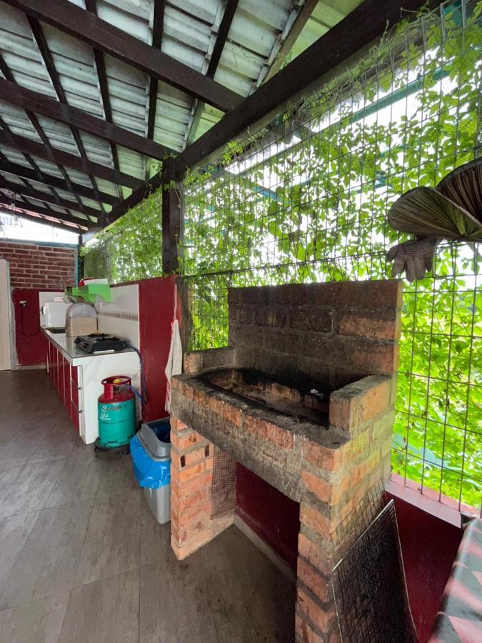 Holiday home Kasih Alza -ada 2 Unit - View Sawah Padi , Private Pool -prefer Direct Booking- *